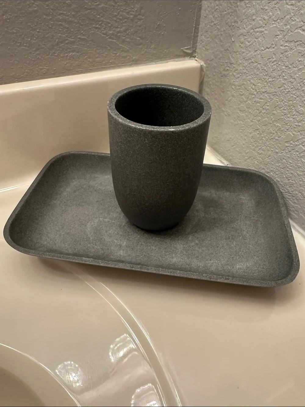 Gray Stone-Effect Bathroom Cup and Tray Set